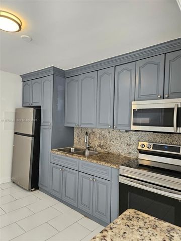 1031 Atlantic Ave A, Opa-locka, FL 33054