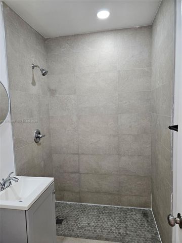 1031 Atlantic Ave A, Opa-locka, FL 33054