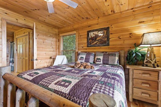 16 Enchanting Circle, Morganton, GA 30560