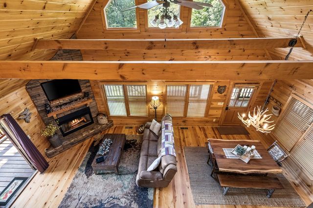 16 Enchanting Circle, Morganton, GA 30560