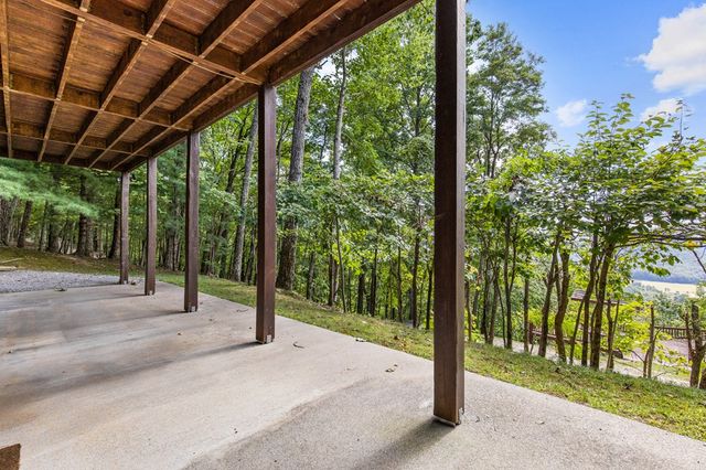 16 Enchanting Circle, Morganton, GA 30560