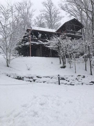 16 Enchanting Circle, Morganton, GA 30560