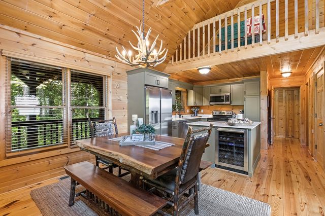 16 Enchanting Circle, Morganton, GA 30560