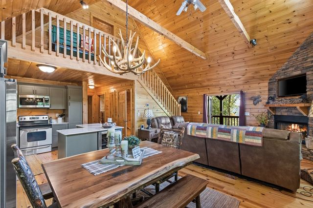 16 Enchanting Circle, Morganton, GA 30560