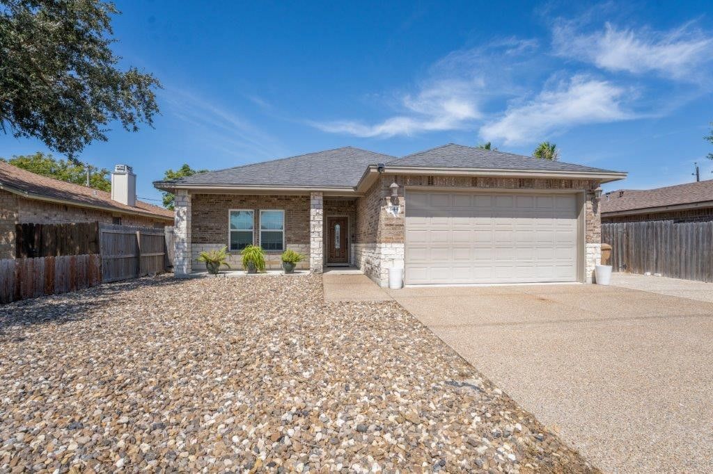 844 Purdue, Corpus Christi, TX 78418 — exterior
