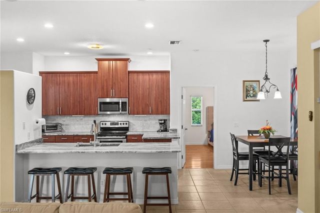 2223 NW 25th TER, Cape Coral, FL 33993