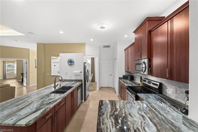 2223 NW 25th TER, Cape Coral, FL 33993