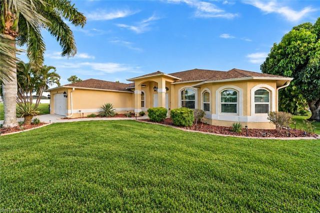 2223 NW 25th TER, Cape Coral, FL 33993
