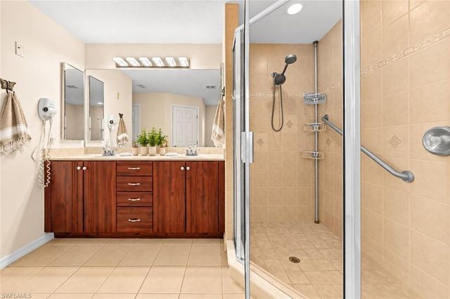 2223 NW 25th TER, Cape Coral, FL 33993