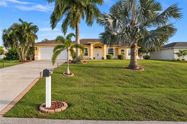 2223 NW 25th TER, Cape Coral, FL 33993