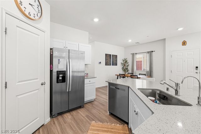 7855 Pandora Sky Street 3, North Las Vegas, NV 89084