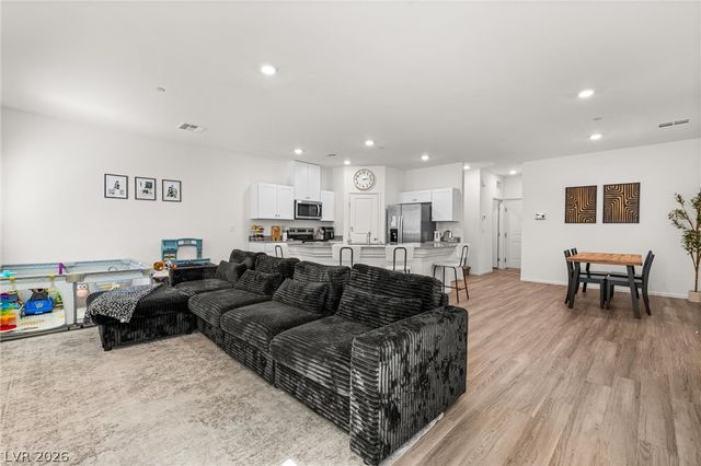 7855 Pandora Sky Street 3, North Las Vegas, NV 89084