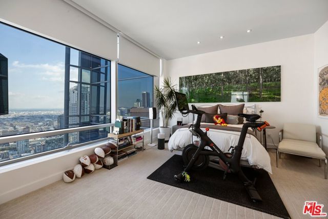 900 W Olympic Boulevard 46G, Los Angeles, CA 90015