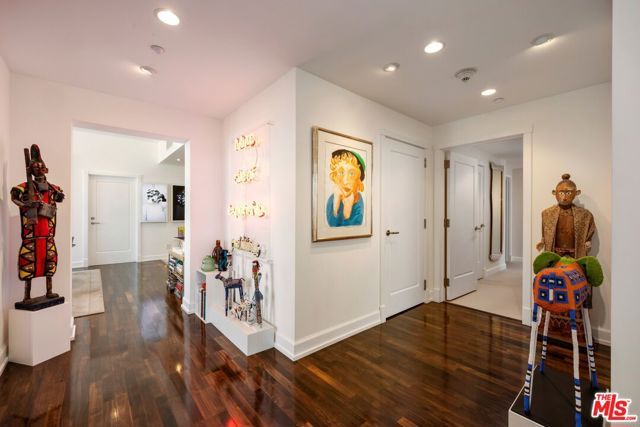 900 W Olympic Boulevard 46G, Los Angeles, CA 90015