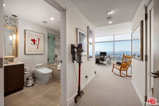 900 W Olympic Boulevard 46G, Los Angeles, CA 90015