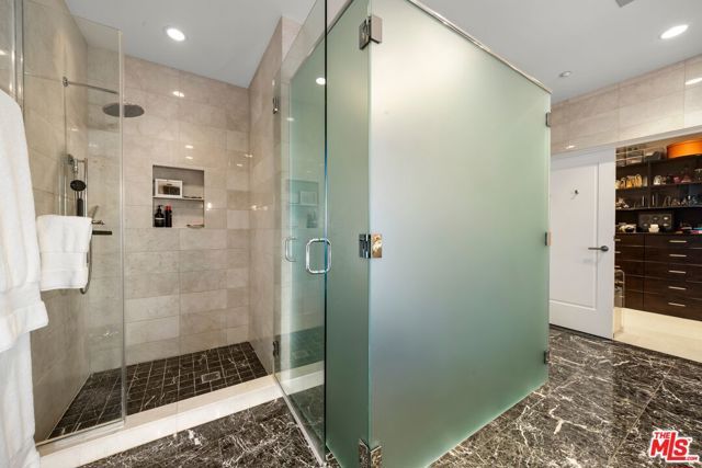 900 W Olympic Boulevard 46G, Los Angeles, CA 90015