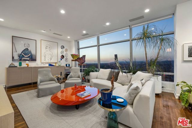 900 W Olympic Boulevard 46G, Los Angeles, CA 90015