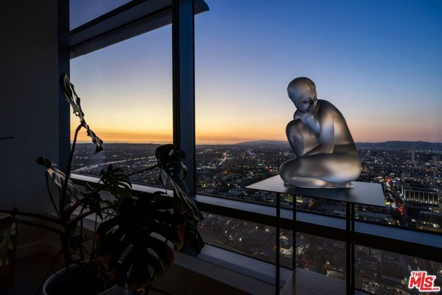 900 W Olympic Boulevard 46G, Los Angeles, CA 90015