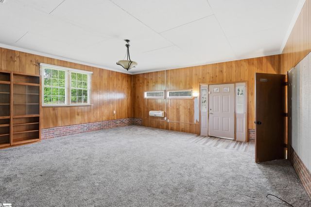 102 Fernwood Drive, Easley, SC 29640