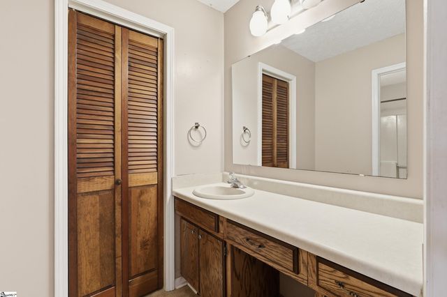 102 Fernwood Drive, Easley, SC 29640