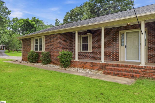102 Fernwood Drive, Easley, SC 29640
