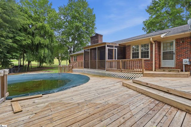 102 Fernwood Drive, Easley, SC 29640