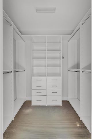 704 Strickland Dr, Nashville, TN 37206