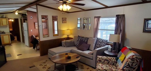 1620 Us Highway 160, Caulfield, MO 65626