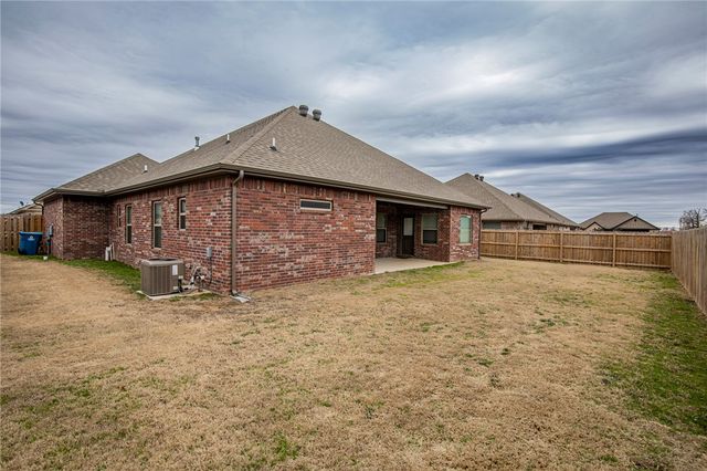 1025 Kimball Lane, Pea Ridge, AR 72751