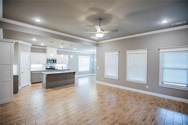 1025 Kimball Lane, Pea Ridge, AR 72751