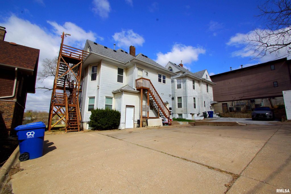 705 BRADY Street, Davenport, IA 52803