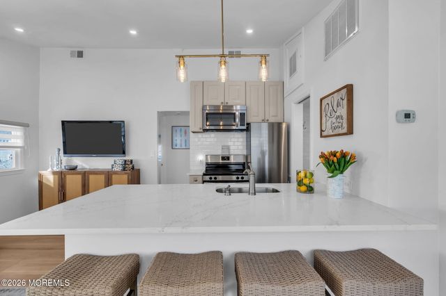 21 E Dune Way 121, Lavallette, NJ 08735