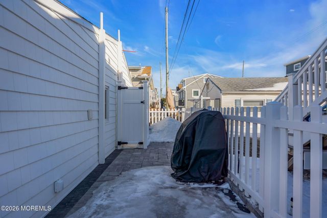 21 E Dune Way 121, Lavallette, NJ 08735