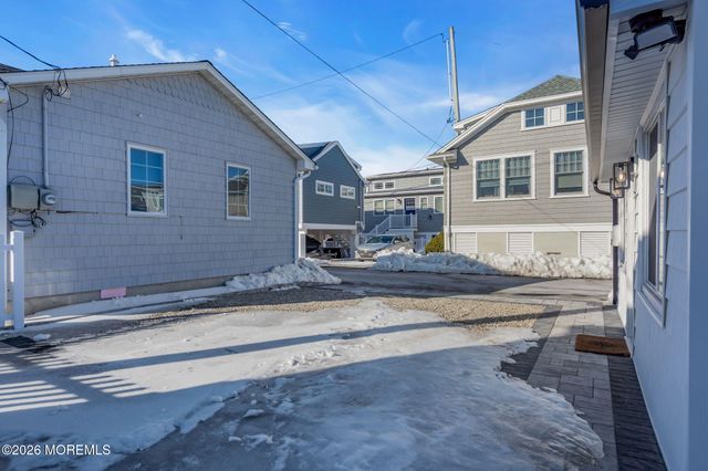 21 E Dune Way 121, Lavallette, NJ 08735