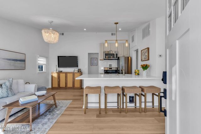 21 E Dune Way 121, Lavallette, NJ 08735