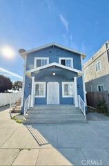 6323 S San Pedro Street 1/2, Los Angeles, CA 90003
