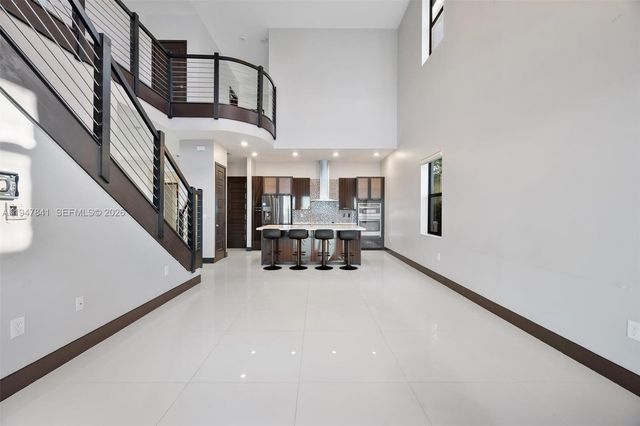 15722 NW 88th Ave, Miami Lakes, FL 33018