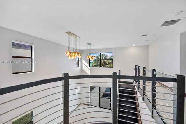 15722 NW 88th Ave, Miami Lakes, FL 33018