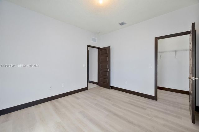 15722 NW 88th Ave, Miami Lakes, FL 33018