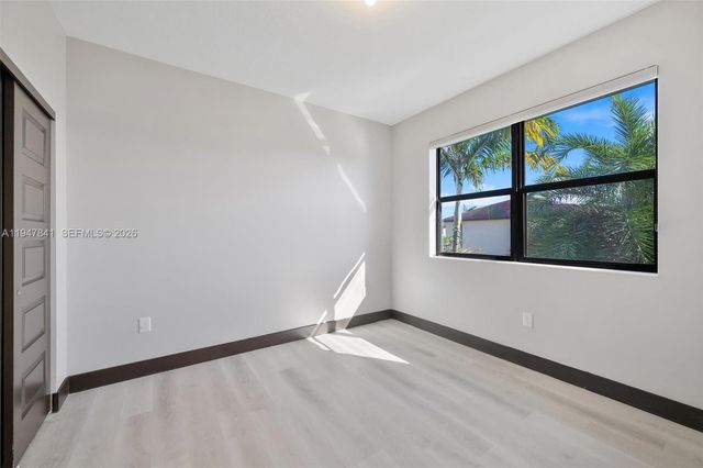 15722 NW 88th Ave, Miami Lakes, FL 33018