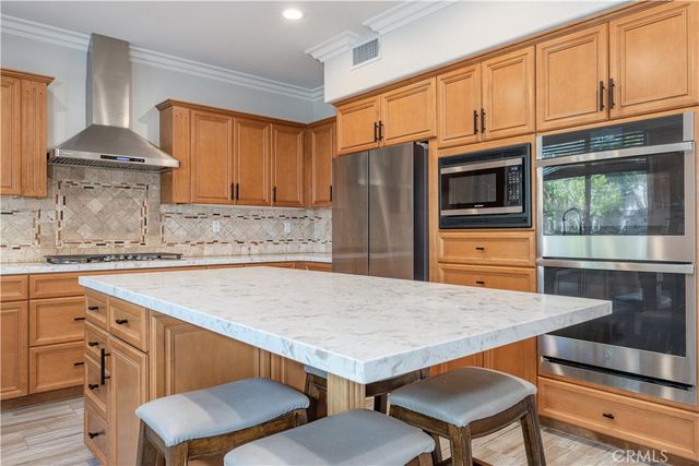 18571 Amalia, Huntington Beach, CA 92648