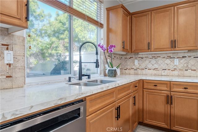 18571 Amalia, Huntington Beach, CA 92648