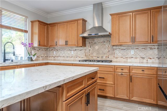 18571 Amalia, Huntington Beach, CA 92648