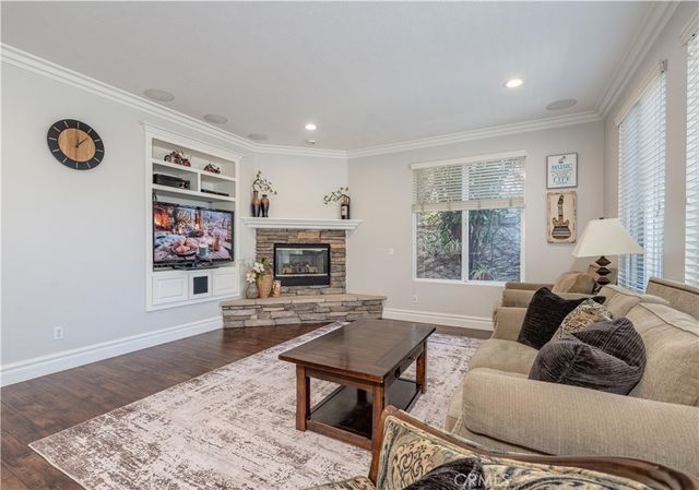 18571 Amalia, Huntington Beach, CA 92648