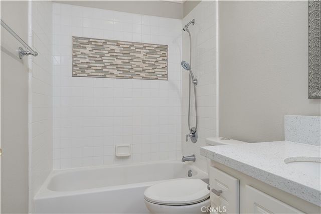 18571 Amalia, Huntington Beach, CA 92648