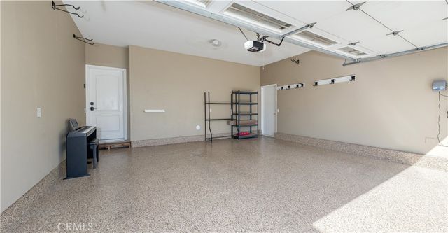 18571 Amalia, Huntington Beach, CA 92648