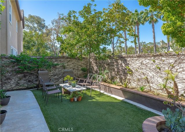 18571 Amalia, Huntington Beach, CA 92648