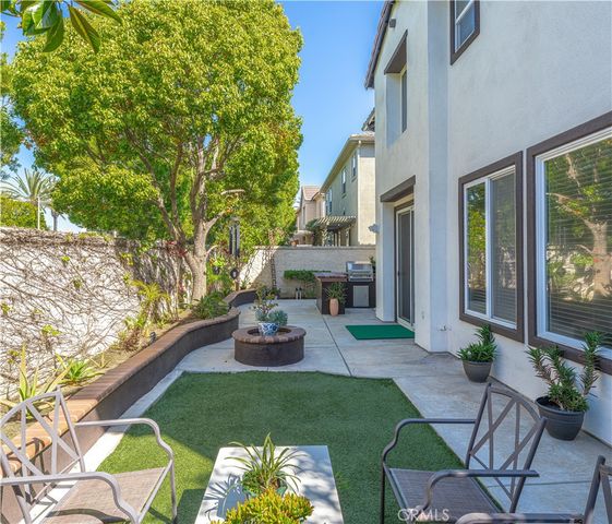 18571 Amalia, Huntington Beach, CA 92648