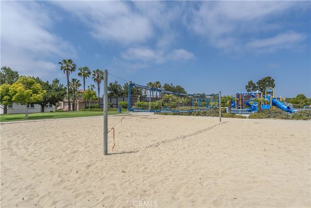 18571 Amalia, Huntington Beach, CA 92648