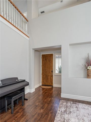 18571 Amalia, Huntington Beach, CA 92648